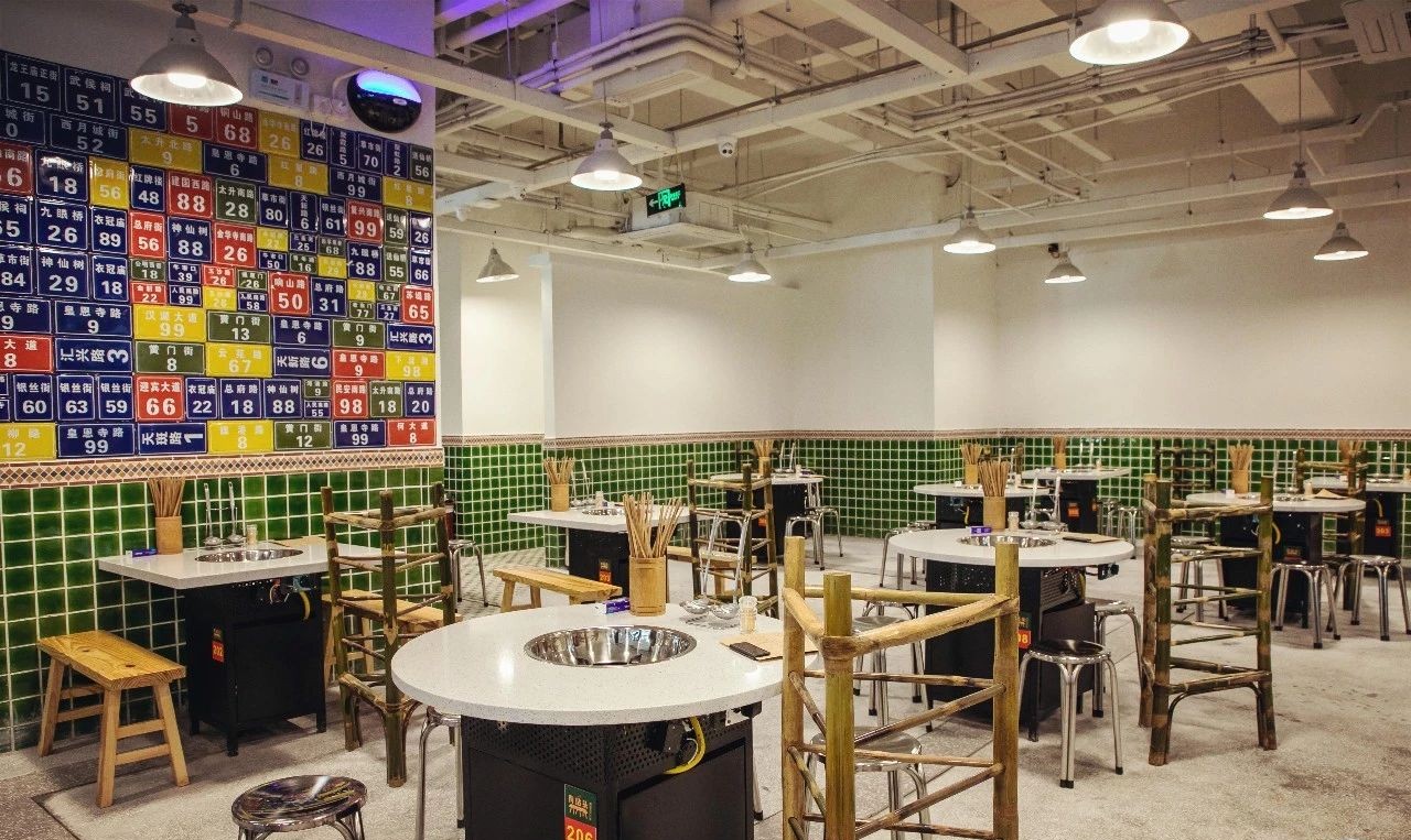 这是一篇网红火锅店设计合集，你都去过哪一家？「网红火锅店文案」