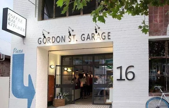 门头设计∣这样的门店，看见就想进去！「专卖店门头设计」
