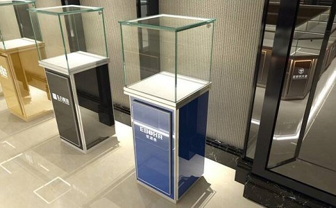 寻找展柜定制厂家，不能只是比较价格「展柜定做厂」