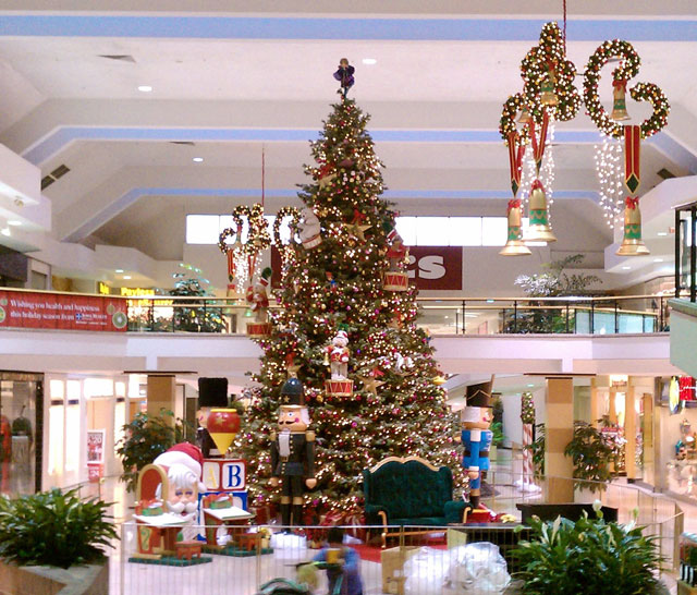 每逢圣诞季南京各大商场圣诞美陈绚丽夺目「南京中央商场圣诞节活动」