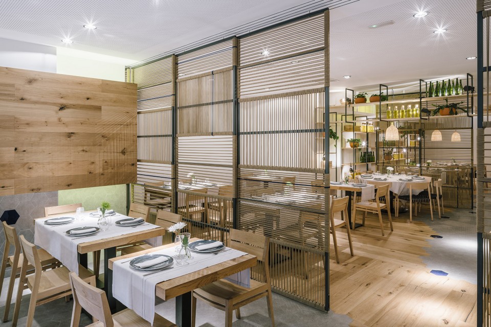 店铺装修劣质地板鉴别方法有何技巧?「怎样辨别实木地板真假」