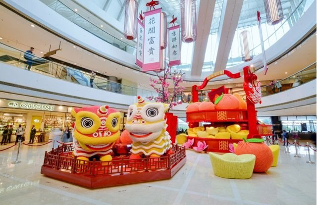 香港IFC商场节日美陈成为重头戏「」