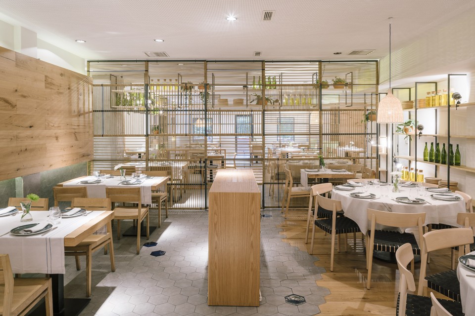 店铺装修劣质地板鉴别方法有何技巧?「怎样辨别实木地板真假」