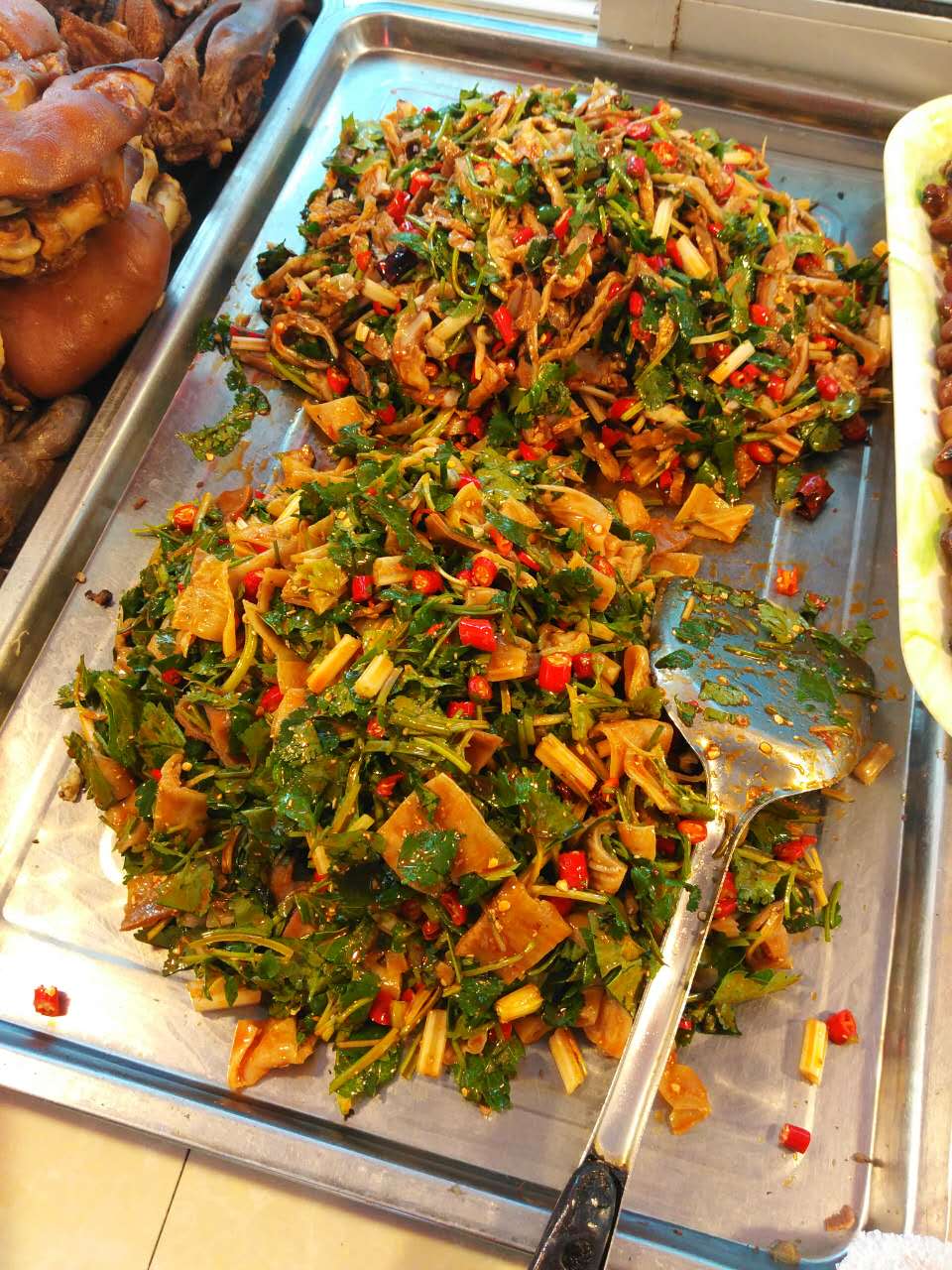 开卤味熟食店的如何装修设计？「熟食店厨房卤肉设计」