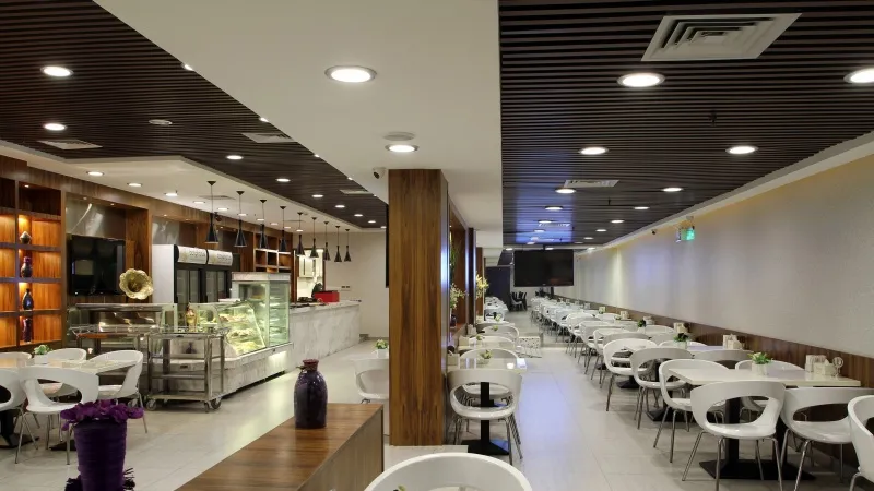 开一家餐饮店需要考虑的事情有哪些？「开一个餐饮店需要具备」