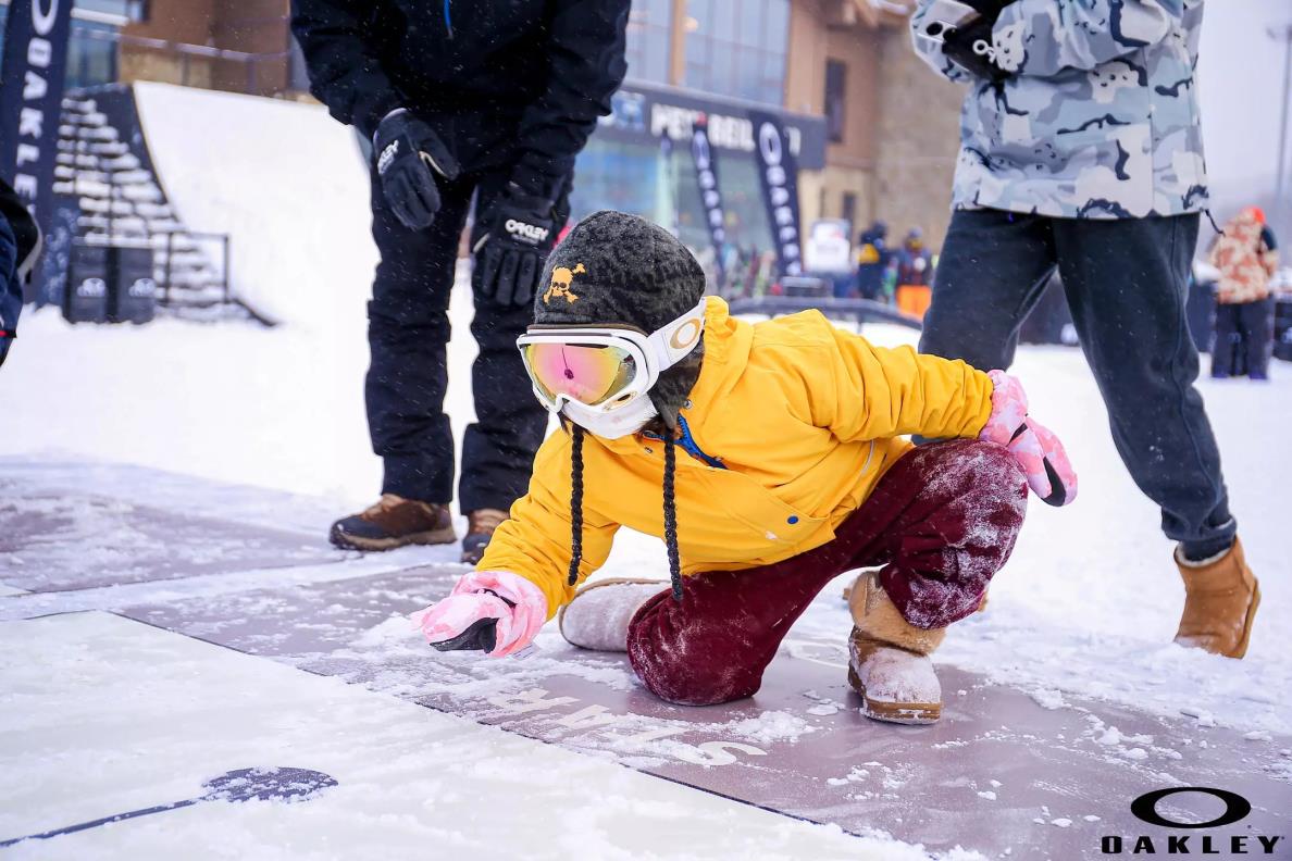 2021 OAKLEY攻占雪山之巅品牌活动暨新品鉴赏会